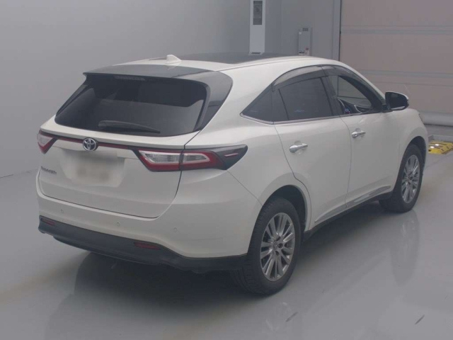 TOYOTA HARRIER 2018