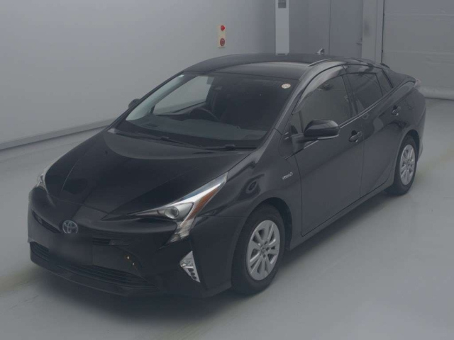 TOYOTA PRIUS 2017