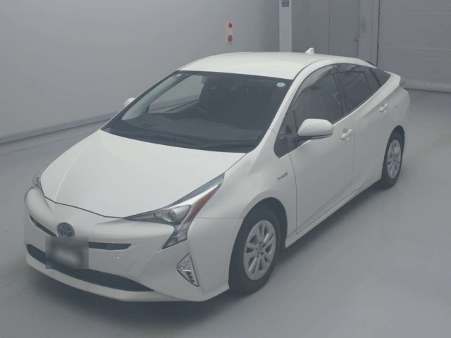 TOYOTA PRIUS 2017