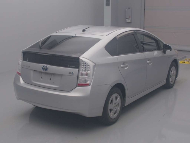 TOYOTA PRIUS 2010