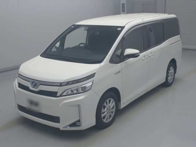 TOYOTA VOXY 2019