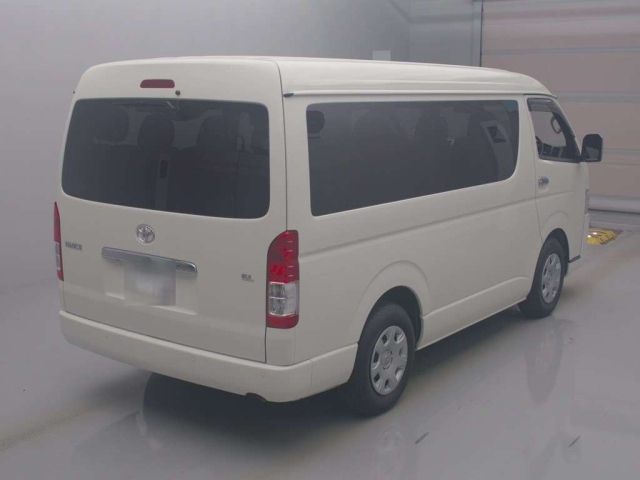 TOYOTA HIACE 2023