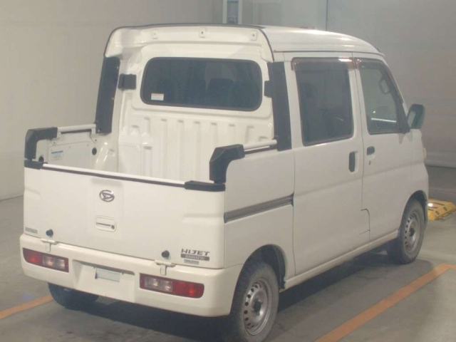 DAIHATSU HIJET VAN 2013
