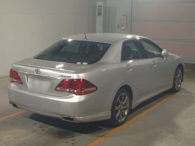 TOYOTA CROWN 2009