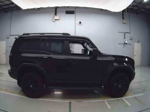 TOYOTA LAND CRUISER 2024