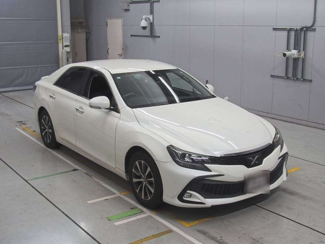 TOYOTA MARK X 2019