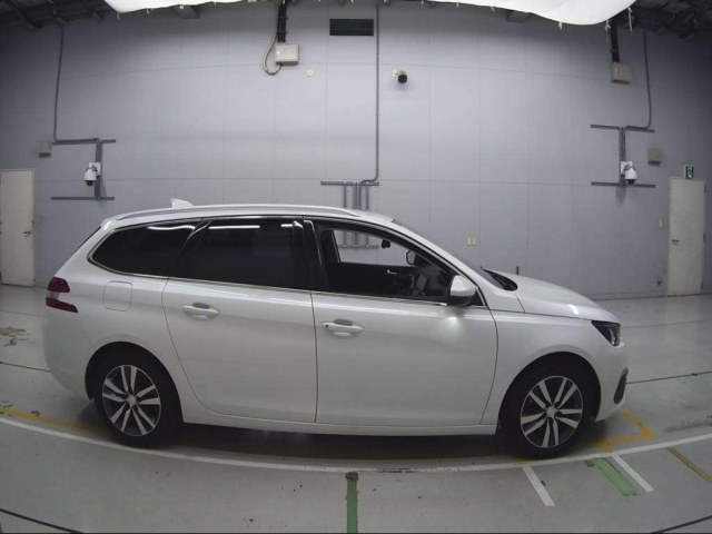 PEUGEOT 308 2019