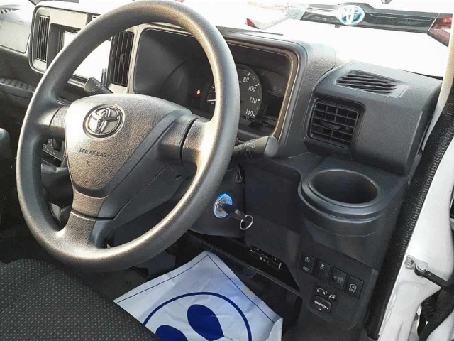 TOYOTA PIXIS VAN 2021