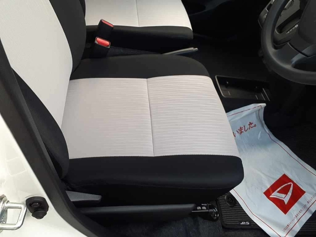 DAIHATSU MIRA E S 2025