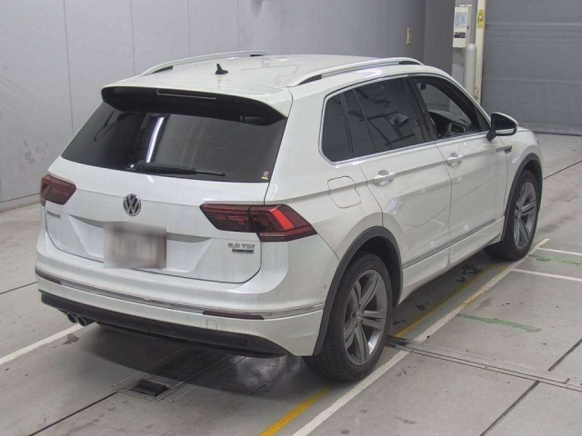 VOLKSWAGEN TIGUAN 2020