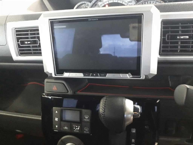 TOYOTA PIXIS MEGA 2017