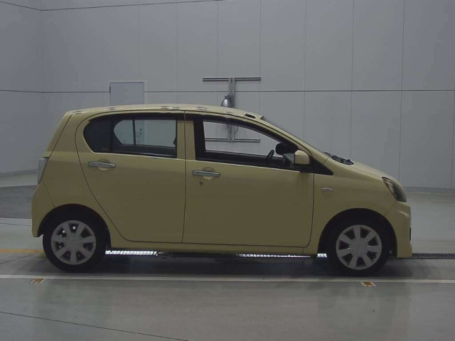 DAIHATSU MIRA E S 2014