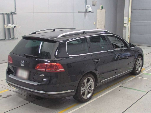 VOLKSWAGEN PASSAT VARIANT 2014