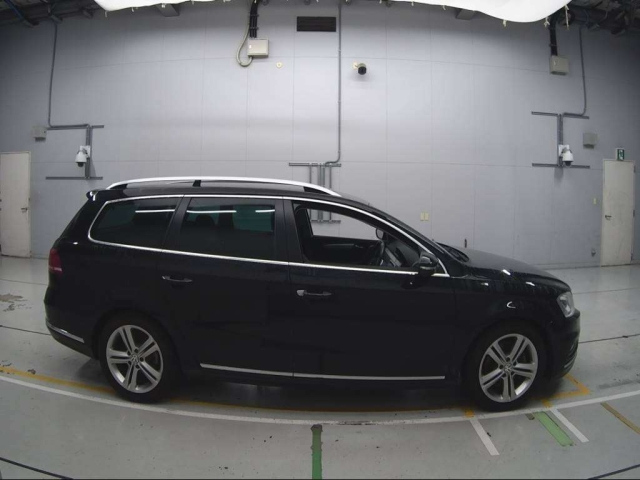 VOLKSWAGEN PASSAT VARIANT 2014