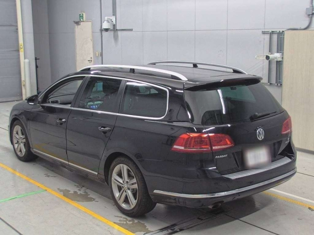 VOLKSWAGEN PASSAT VARIANT 2014