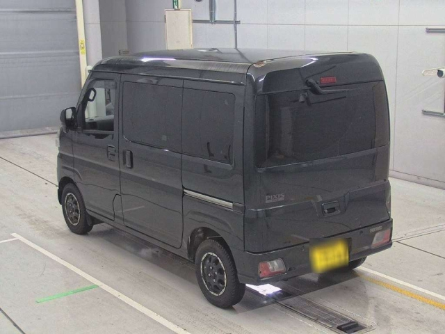 TOYOTA PIXIS VAN 2022