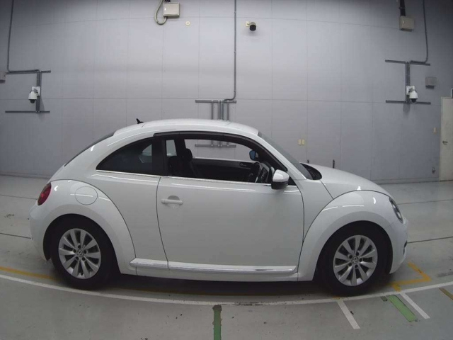 VOLKSWAGEN THE BEETLE 2014