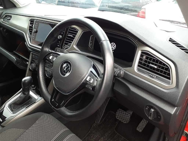 VOLKSWAGEN T-ROC 2021