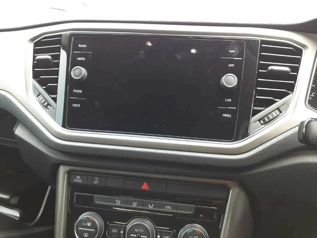 VOLKSWAGEN T-ROC 2021