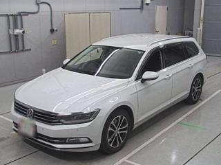 VOLKSWAGEN PASSAT VARIANT 2015