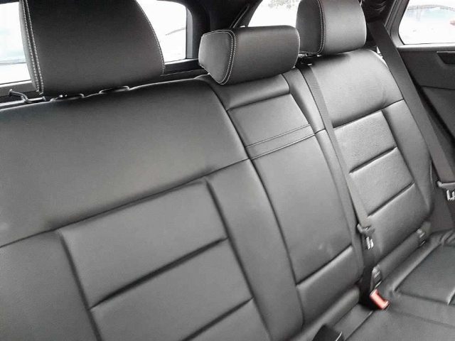 MERCEDES BENZ E CLASS WAGON 2010