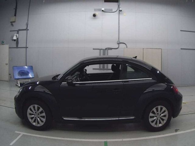 VOLKSWAGEN THE BEETLE 2017