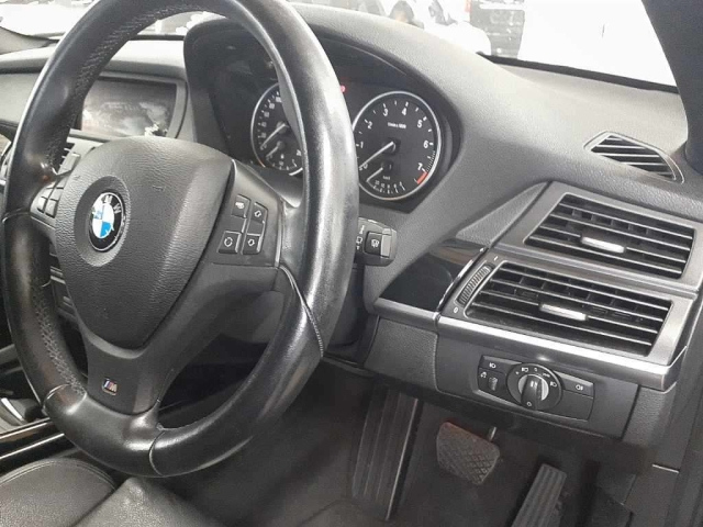 BMW X5 SERIES 2011