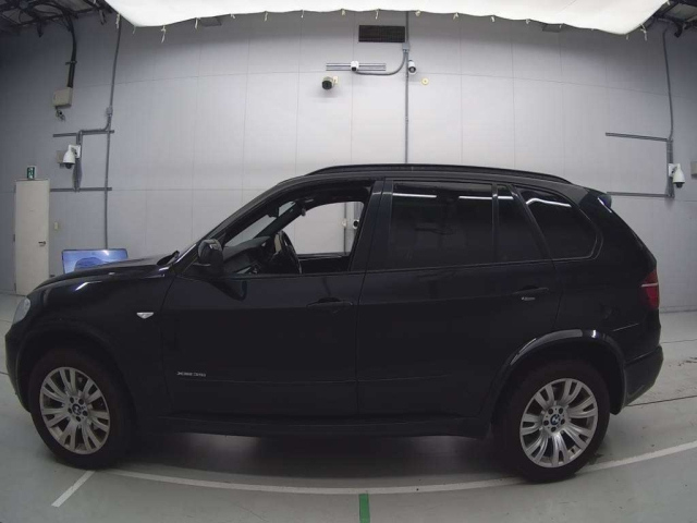 BMW X5 SERIES 2011