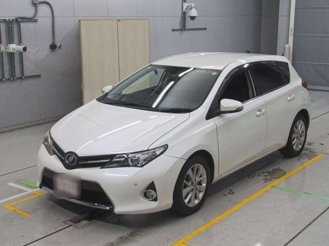TOYOTA AURIS 2013