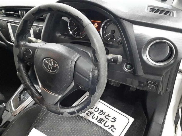TOYOTA AURIS 2013