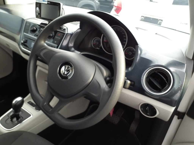 VOLKSWAGEN UP 2017