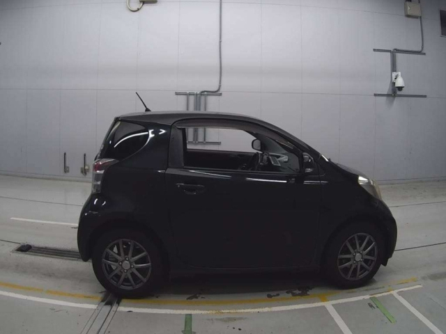 TOYOTA IQ 2009