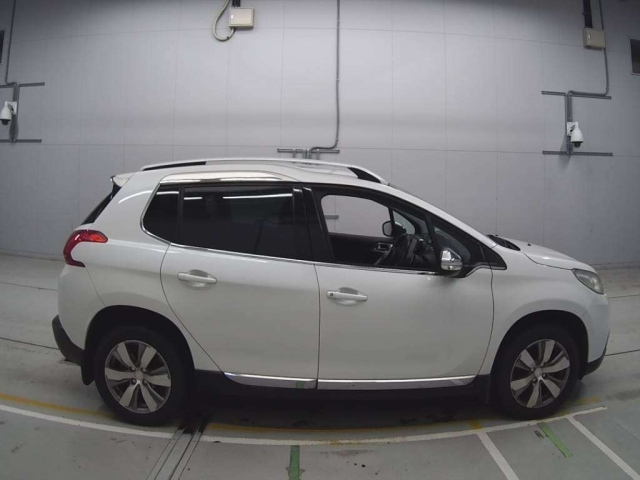 PEUGEOT 2008 2015