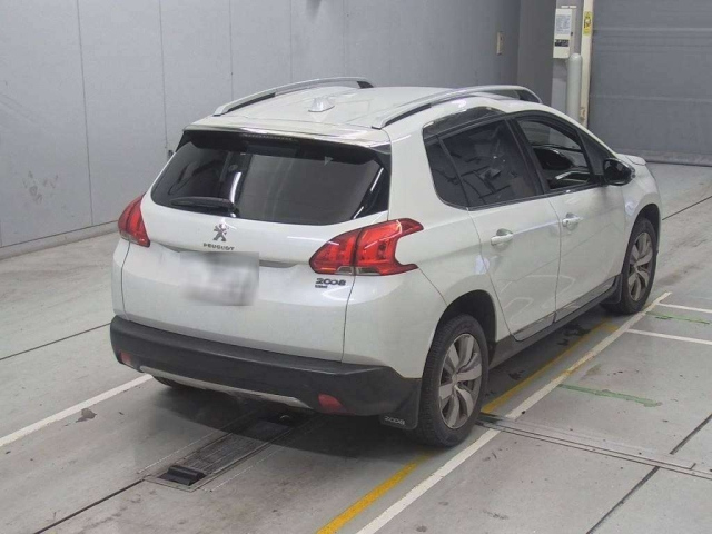 PEUGEOT 2008 2015
