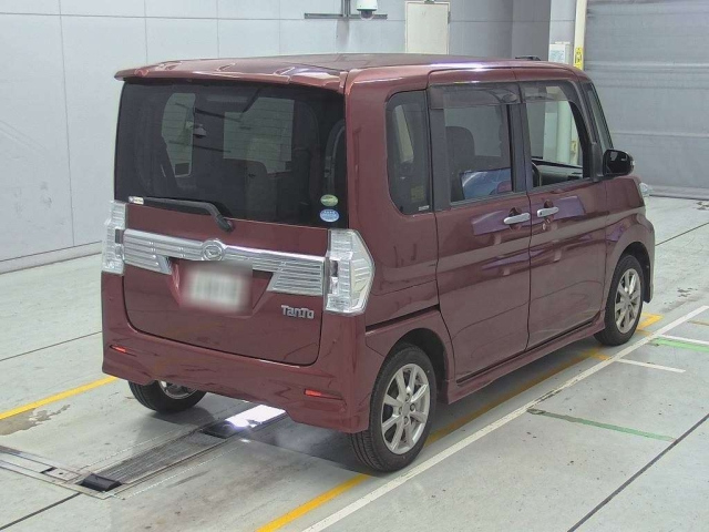 DAIHATSU TANTO 2017