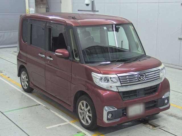 DAIHATSU TANTO 2017