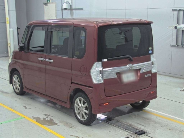 DAIHATSU TANTO 2017