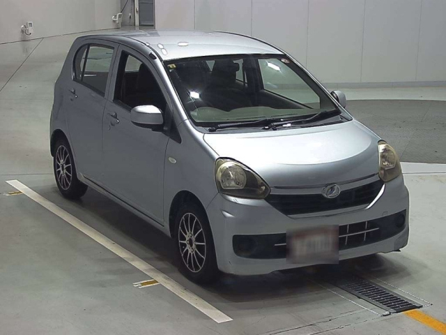 DAIHATSU MIRA E S 2014