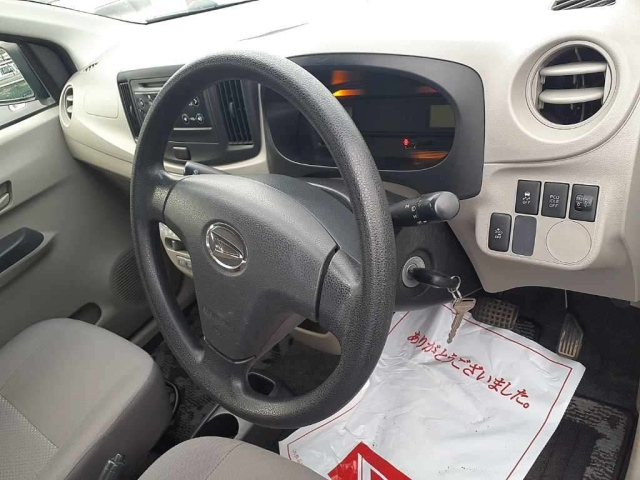 DAIHATSU MIRA E S 2014