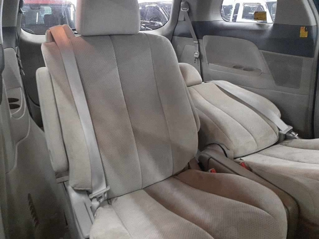 TOYOTA ESTIMA HYBRID 2010