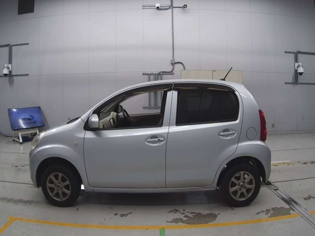 TOYOTA PASSO 2011