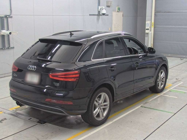 AUDI Q3 2015