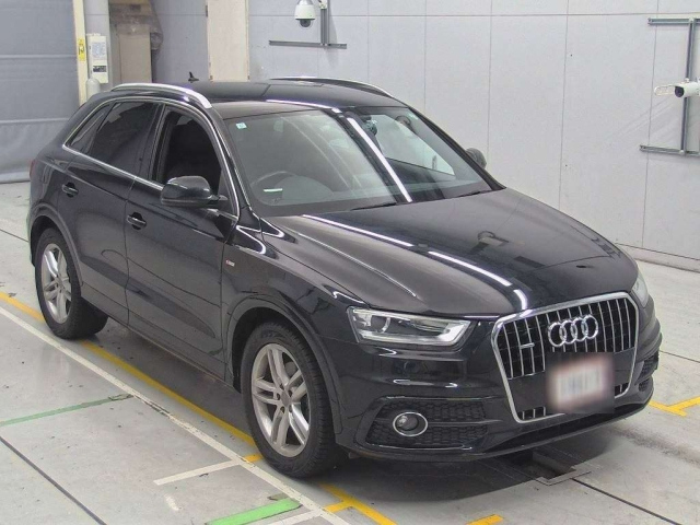 AUDI Q3 2015