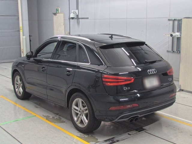 AUDI Q3 2015