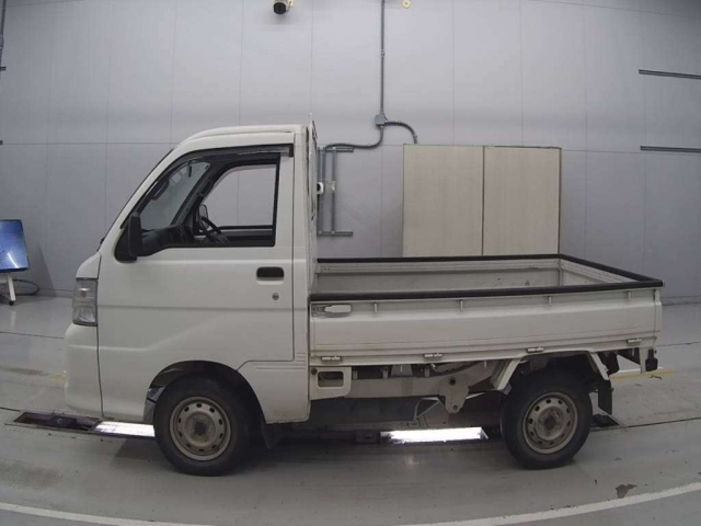 SUBARU SAMBAR 2013