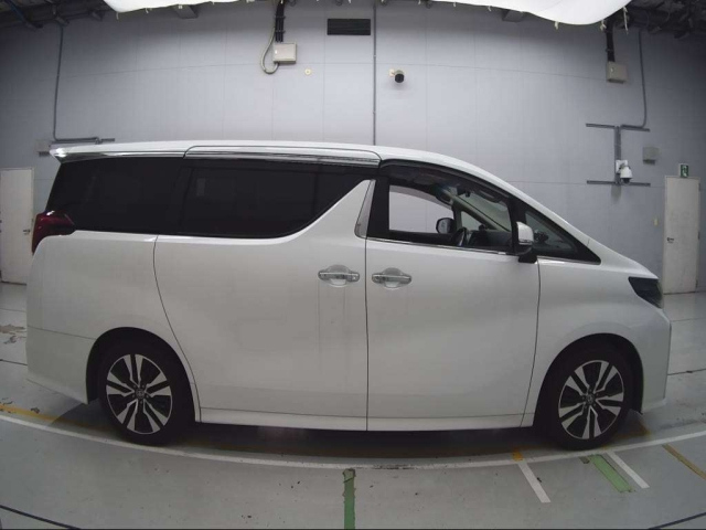 TOYOTA ALPHARD 2022
