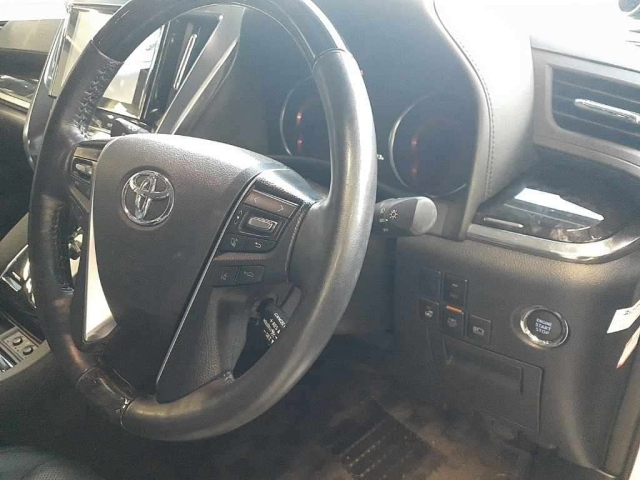 TOYOTA ALPHARD 2022