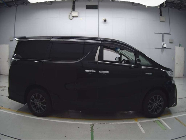 TOYOTA VELLFIRE 2015
