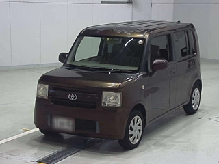 TOYOTA PIXIS SPACE 2012