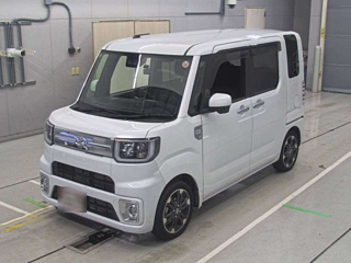 TOYOTA PIXIS MEGA 2020